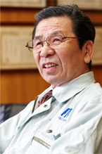 取締役社長　村上五男